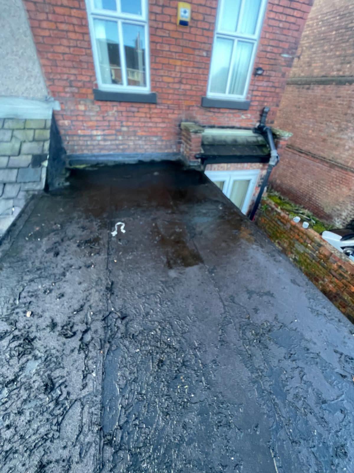 Torch-on felt detailing and seams